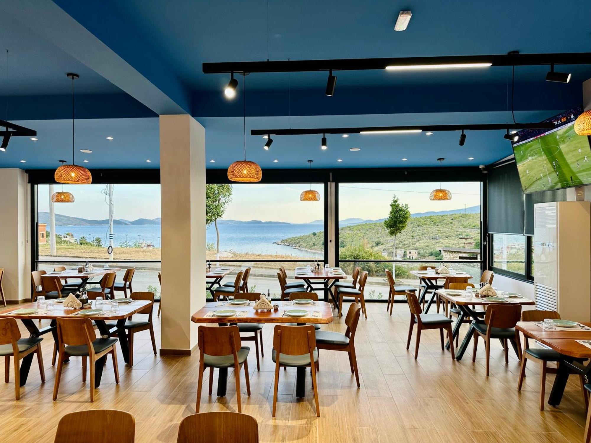Relax Mea Hotel Sarandë Eksteriør billede