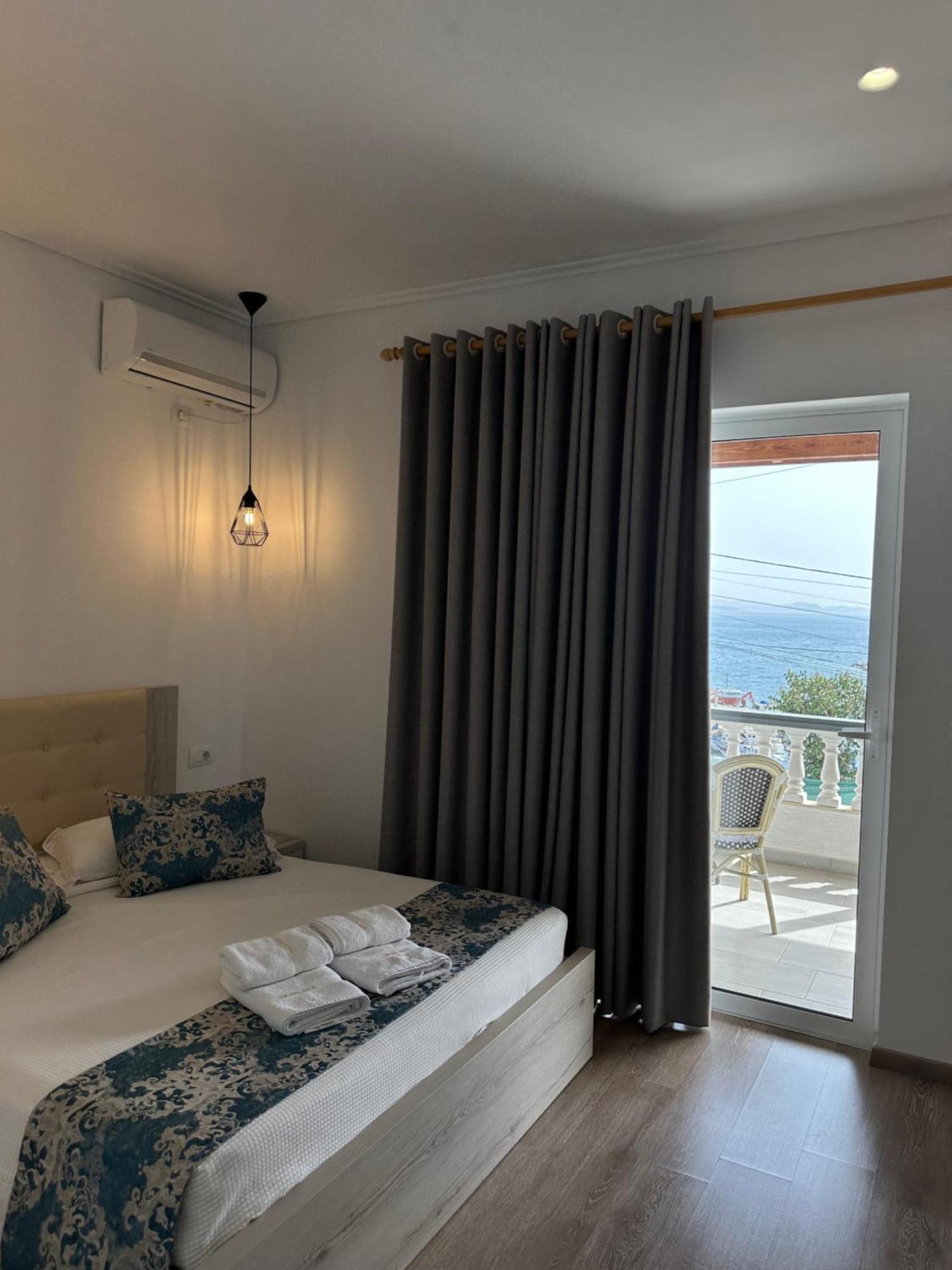 Relax Mea Hotel Sarandë Eksteriør billede