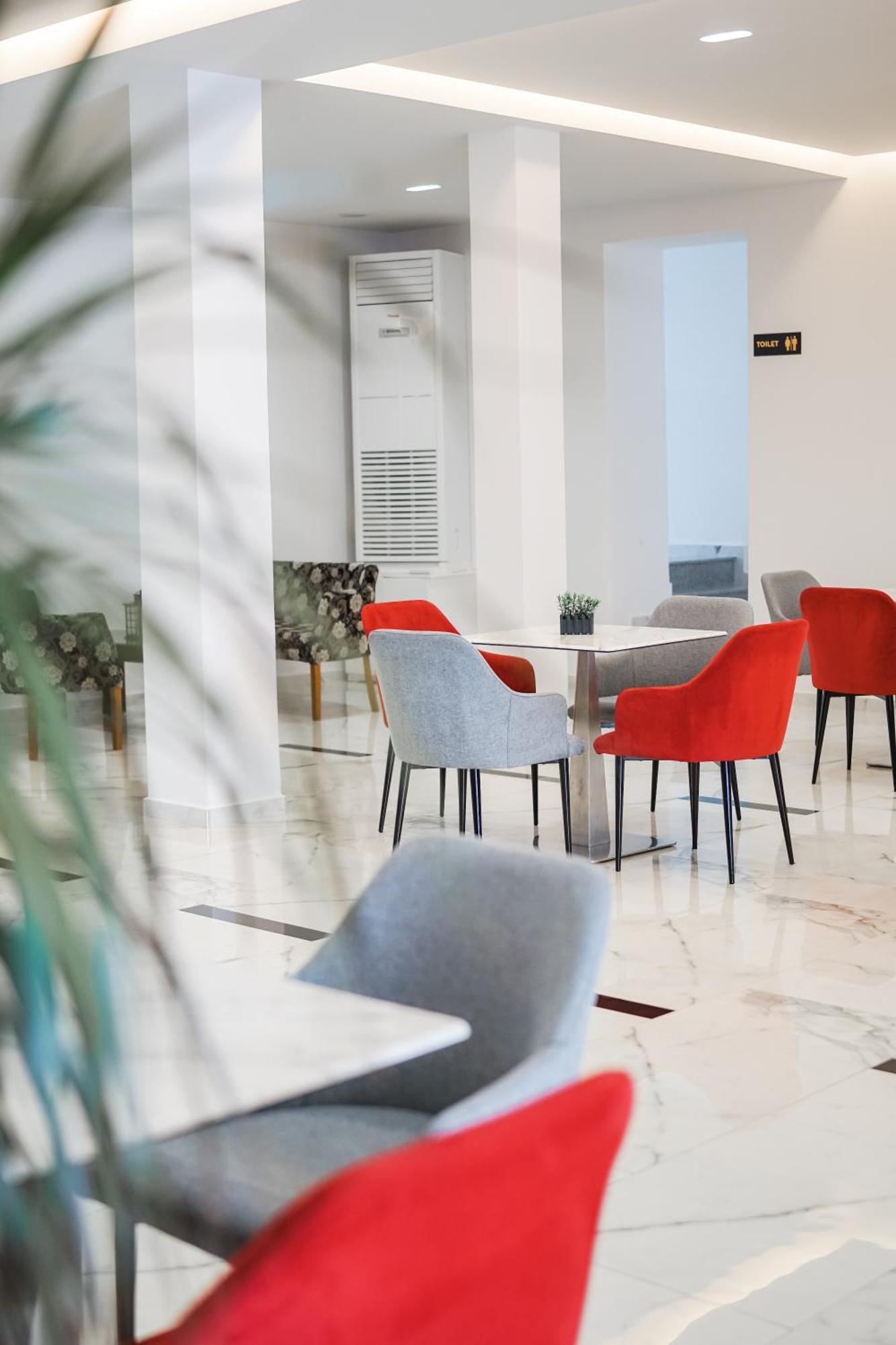 Relax Mea Hotel Sarandë Eksteriør billede
