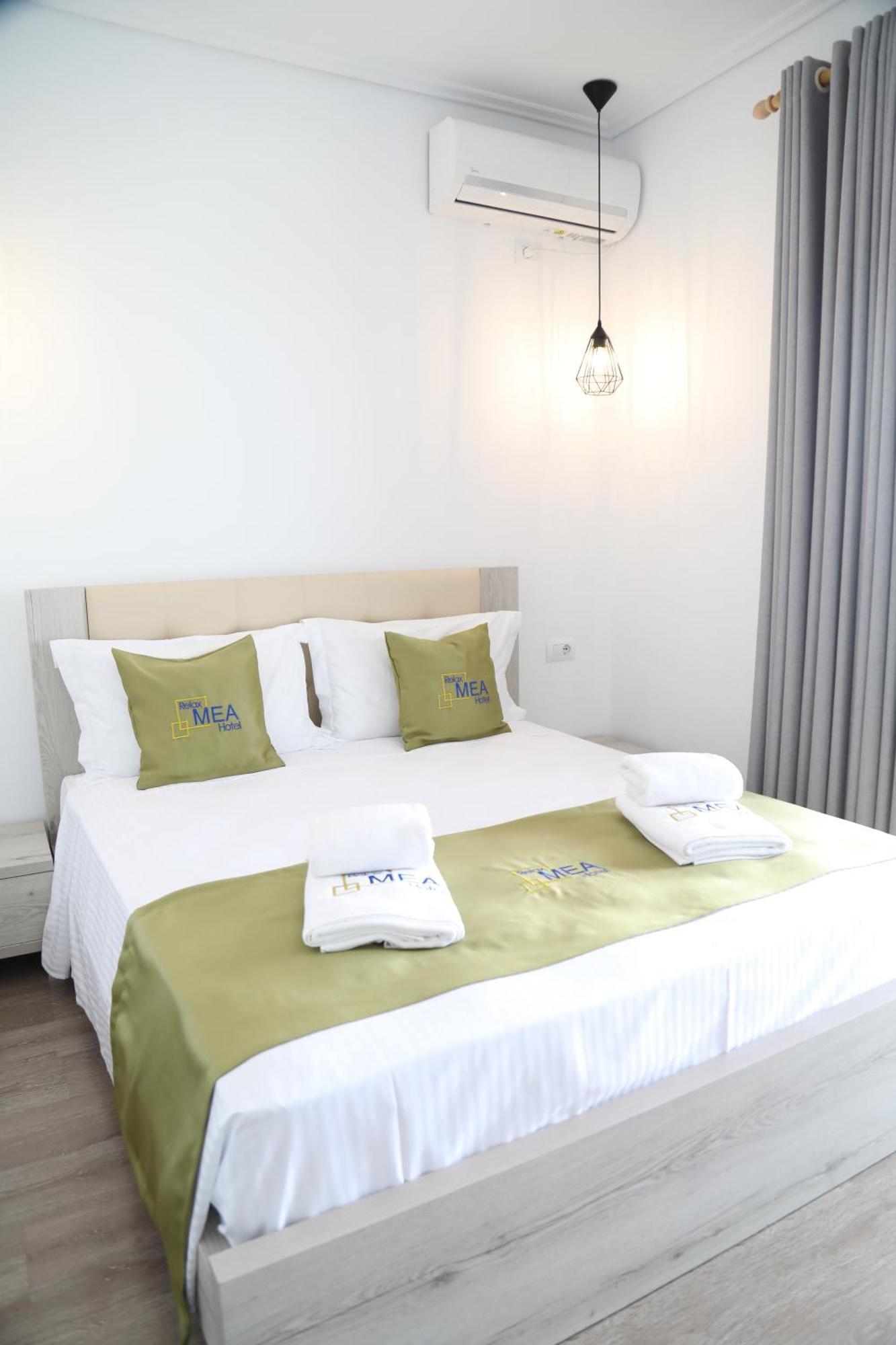 Relax Mea Hotel Sarandë Eksteriør billede