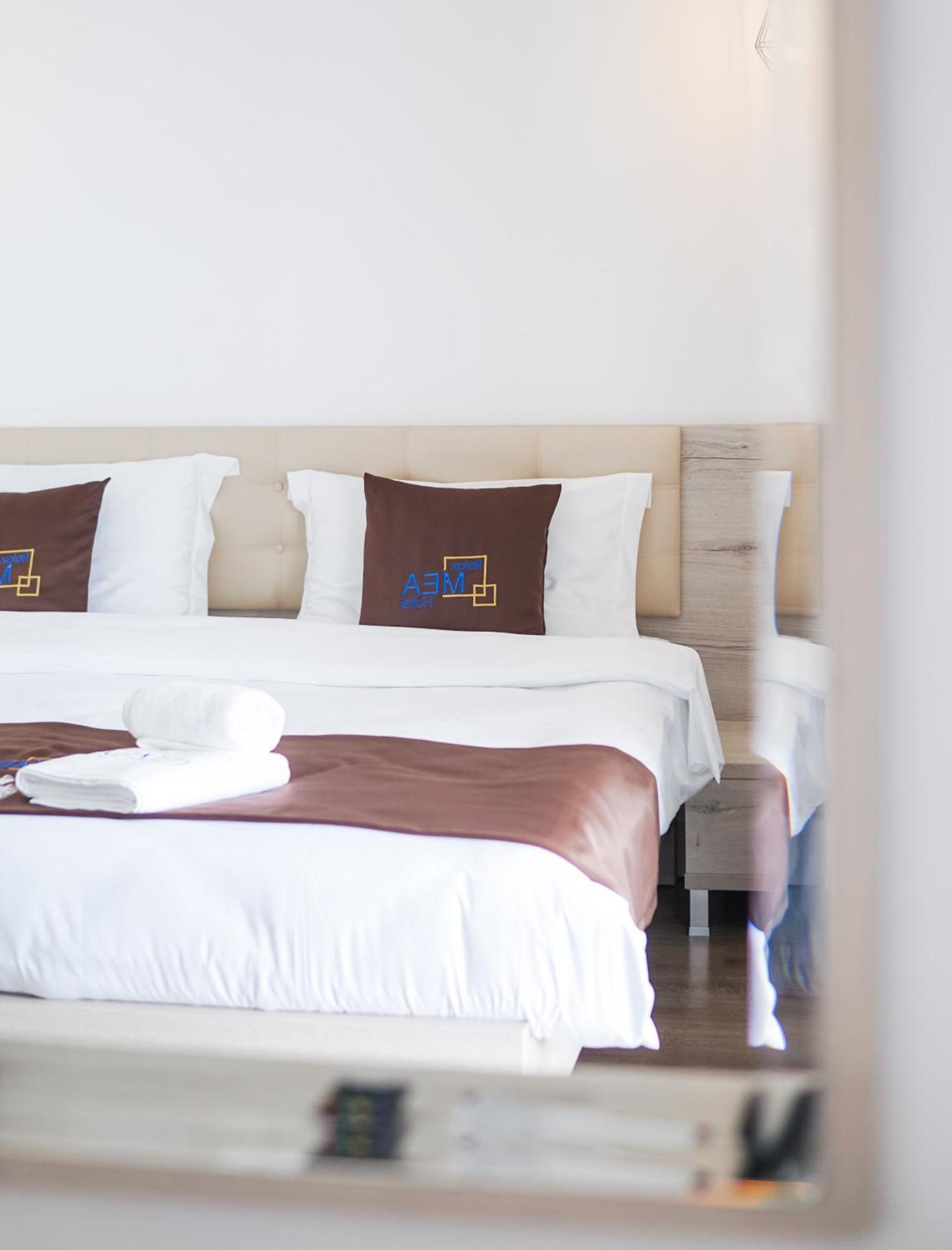 Relax Mea Hotel Sarandë Eksteriør billede