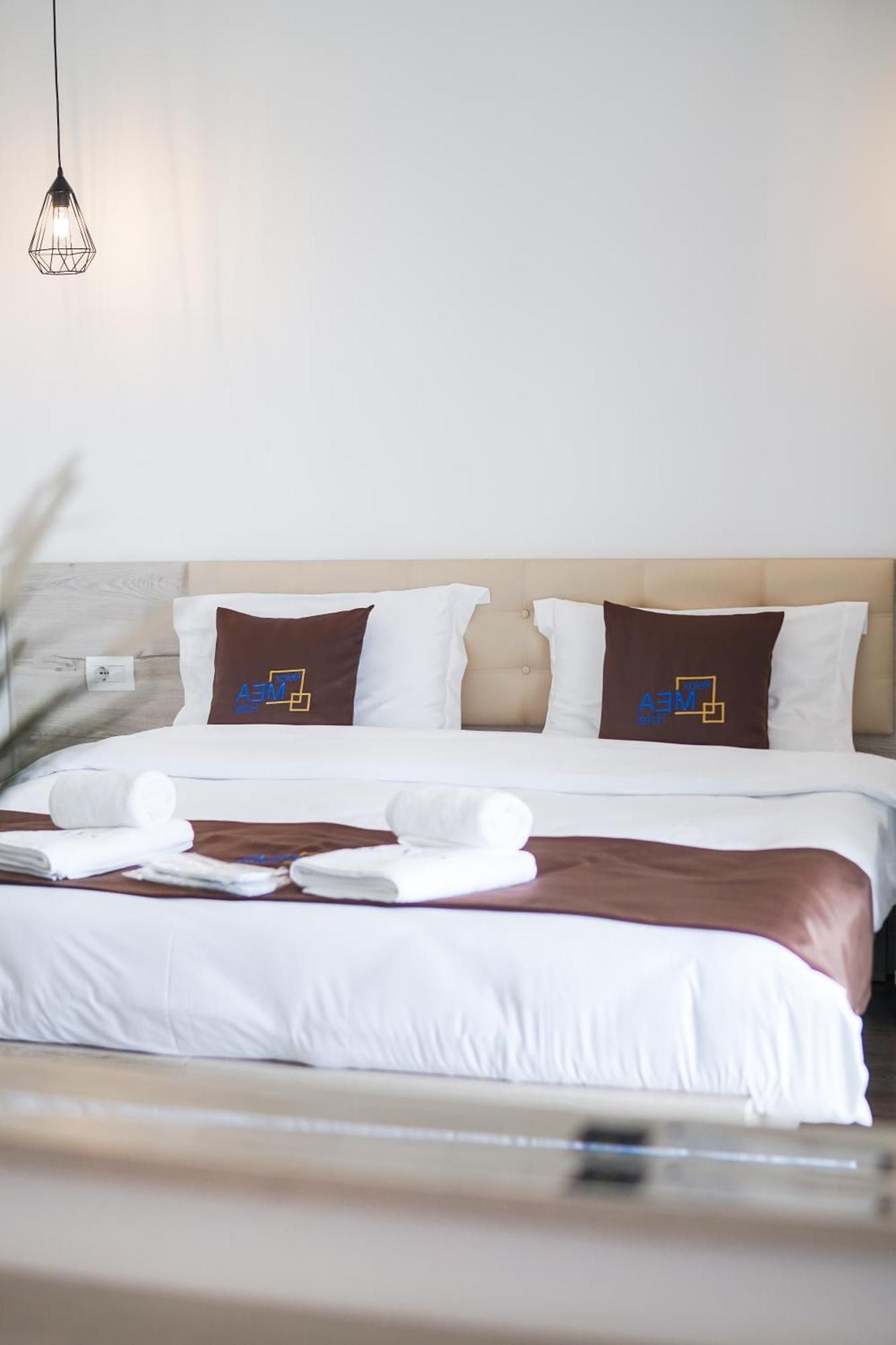 Relax Mea Hotel Sarandë Eksteriør billede